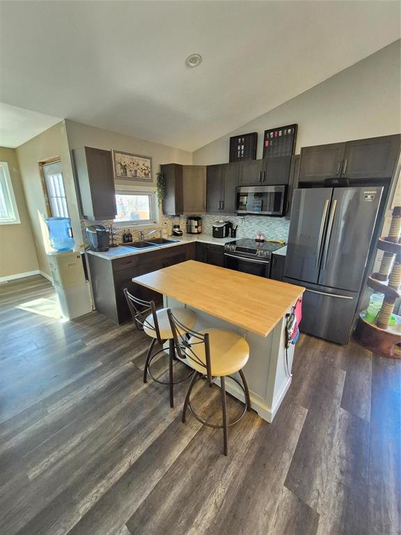 53 Railway Avenue, Clanwilliam, Manitoba  R0J 0K0 - Photo 6 - 202602156