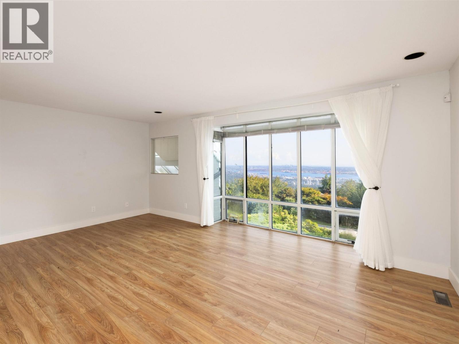 1565 Vinson Creek Road, West Vancouver, British Columbia  V7S 2Y4 - Photo 3 - R3121207