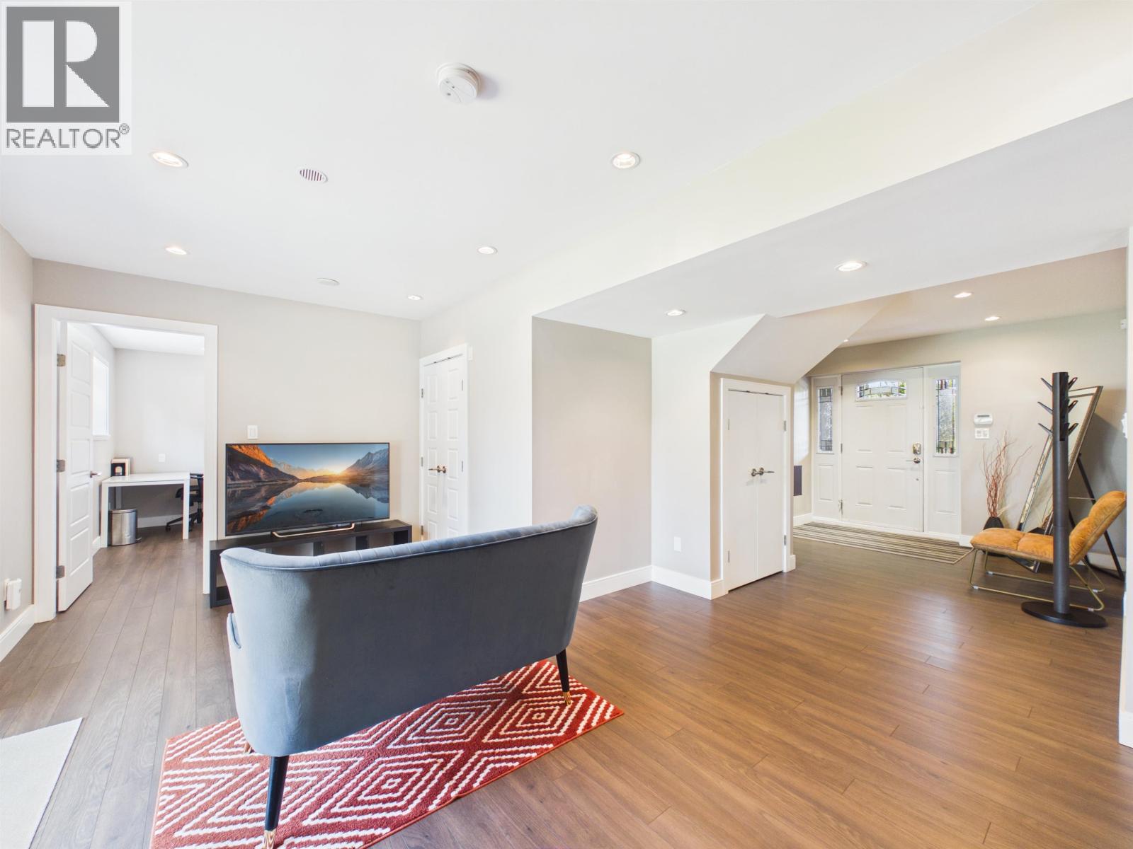 3881 Epping Court, Burnaby, British Columbia  V5A 3H6 - Photo 12 - R3121208