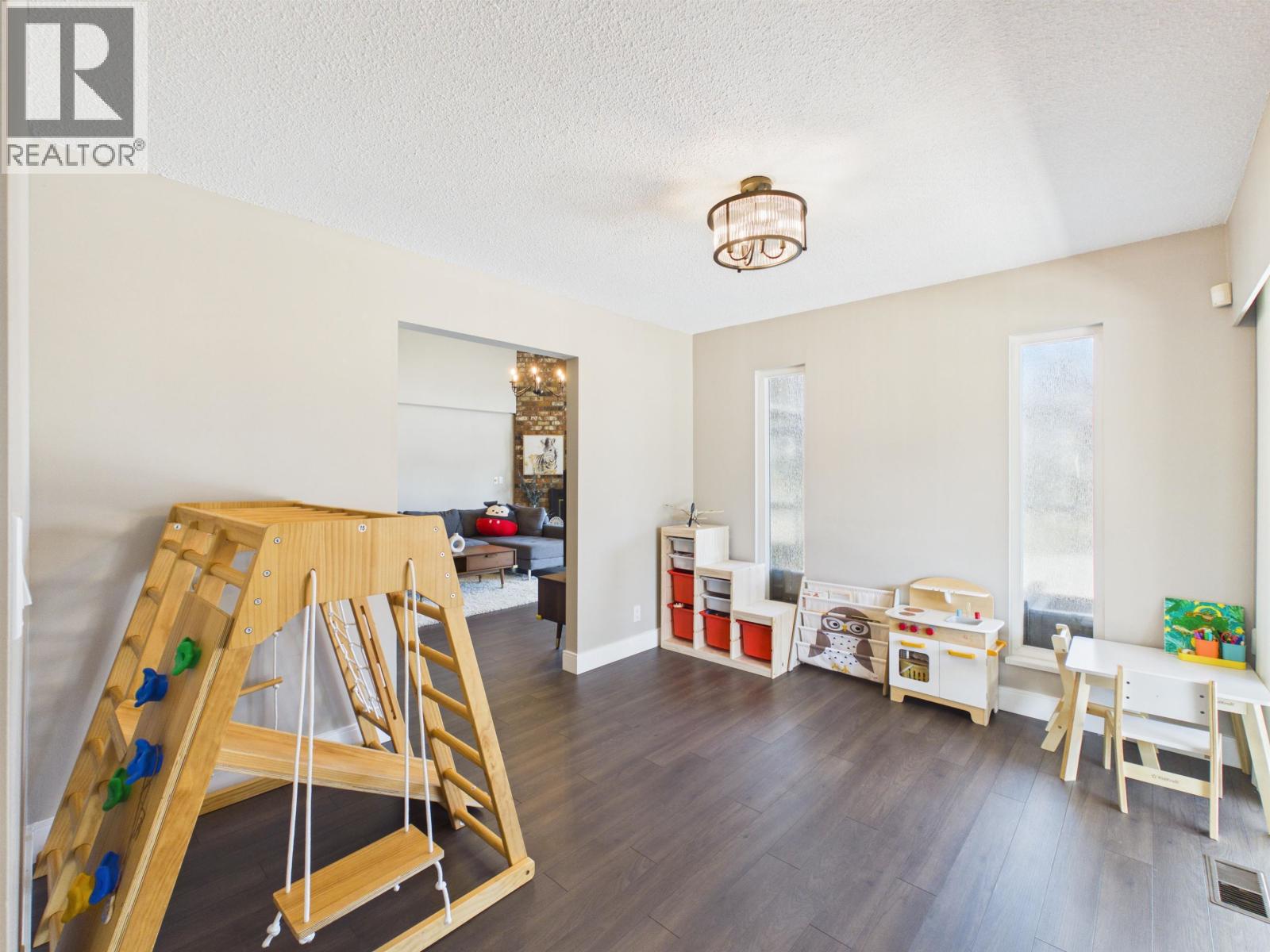 3881 Epping Court, Burnaby, British Columbia  V5A 3H6 - Photo 23 - R3121208