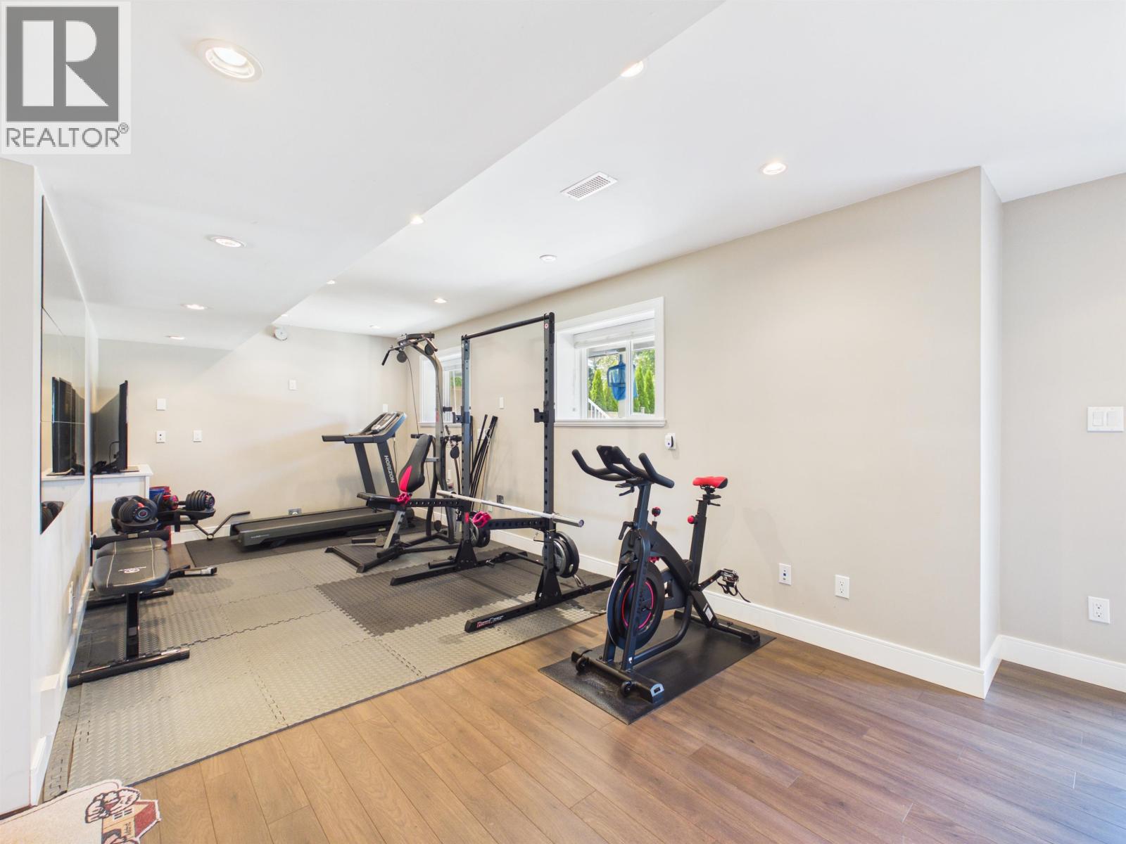 3881 Epping Court, Burnaby, British Columbia  V5A 3H6 - Photo 8 - R3121208