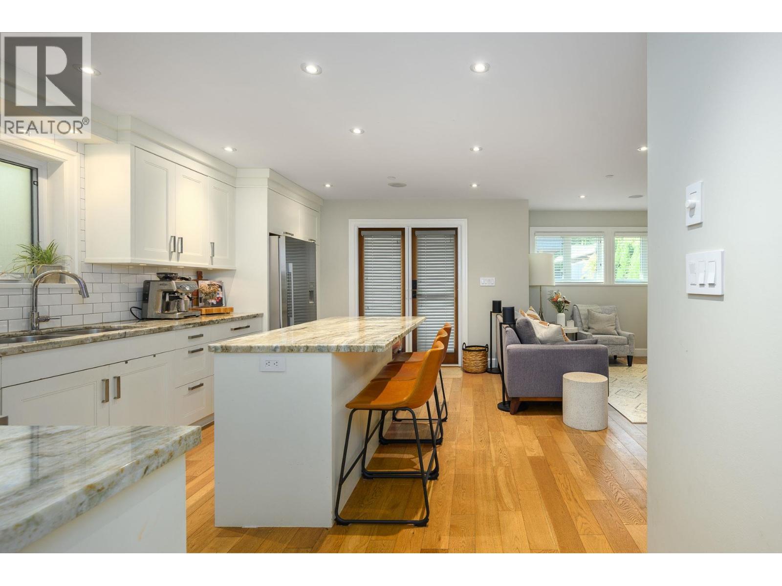 4241 Balkan Street, Vancouver, British Columbia  V5V 3Z4 - Photo 6 - R3120531