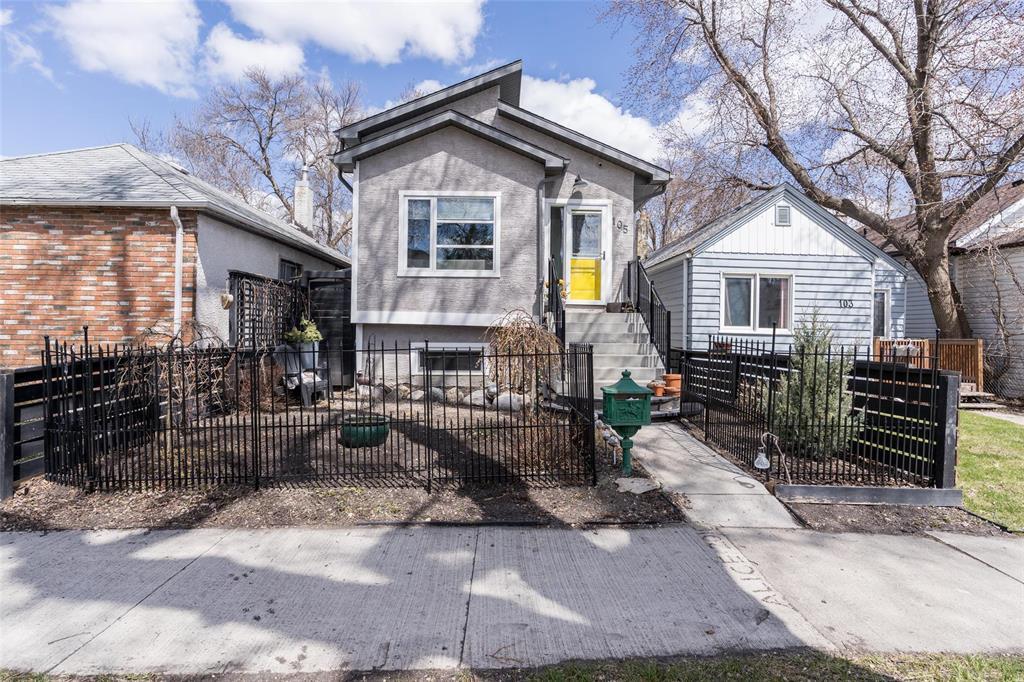 105 Inkster Boulevard, Winnipeg, Manitoba R2W 0J5 - Photo 0 - 202609827