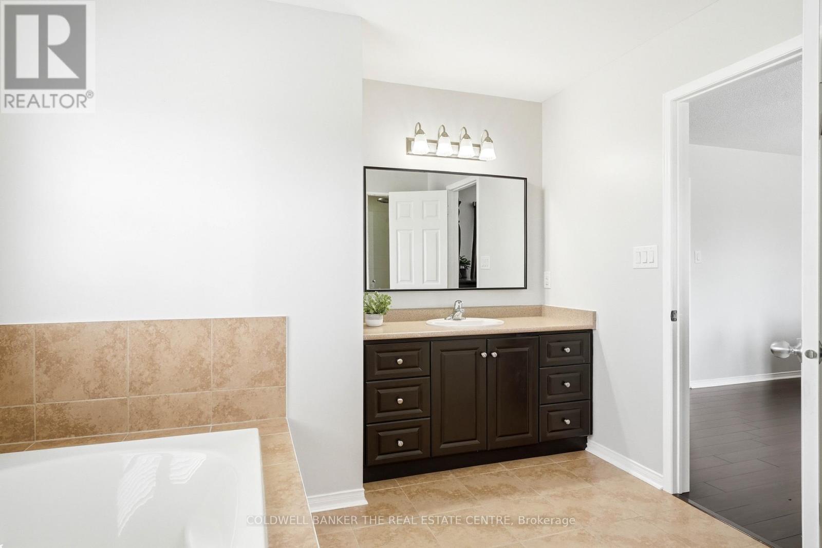 124 Armstrong Crescent, Bradford West Gwillimbury, Ontario  L3Z 0L3 - Photo 27 - N13097778