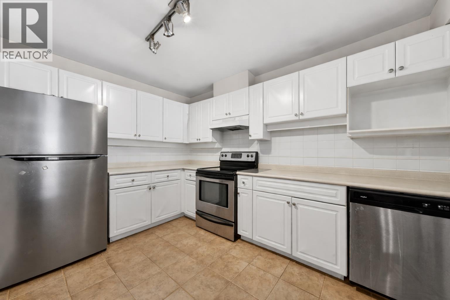 312 1655 Grant Avenue, Port Coquitlam, British Columbia V3B 7V1 - Photo 8 - R3109989
