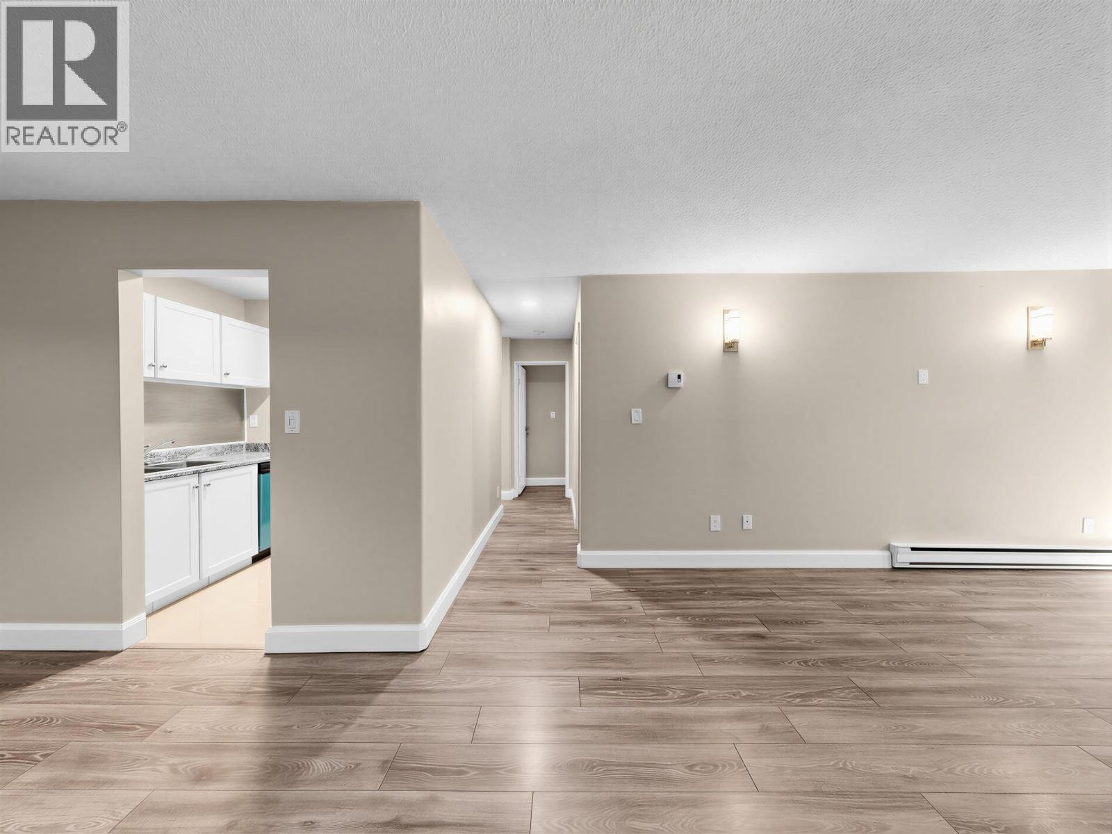5 9584 Manchester Drive, Burnaby, British Columbia  V3N 4R1 - Photo 14 - R3120851