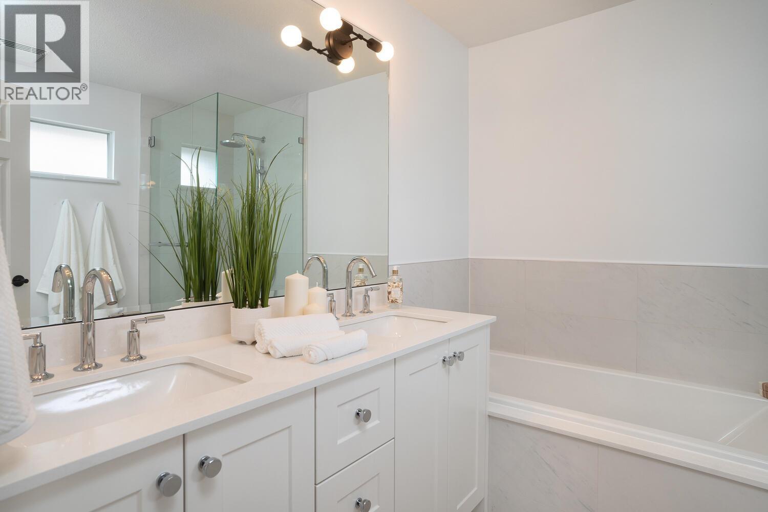 7 232 E 6th Street, North Vancouver, British Columbia  V7L 1P5 - Photo 21 - R3121197