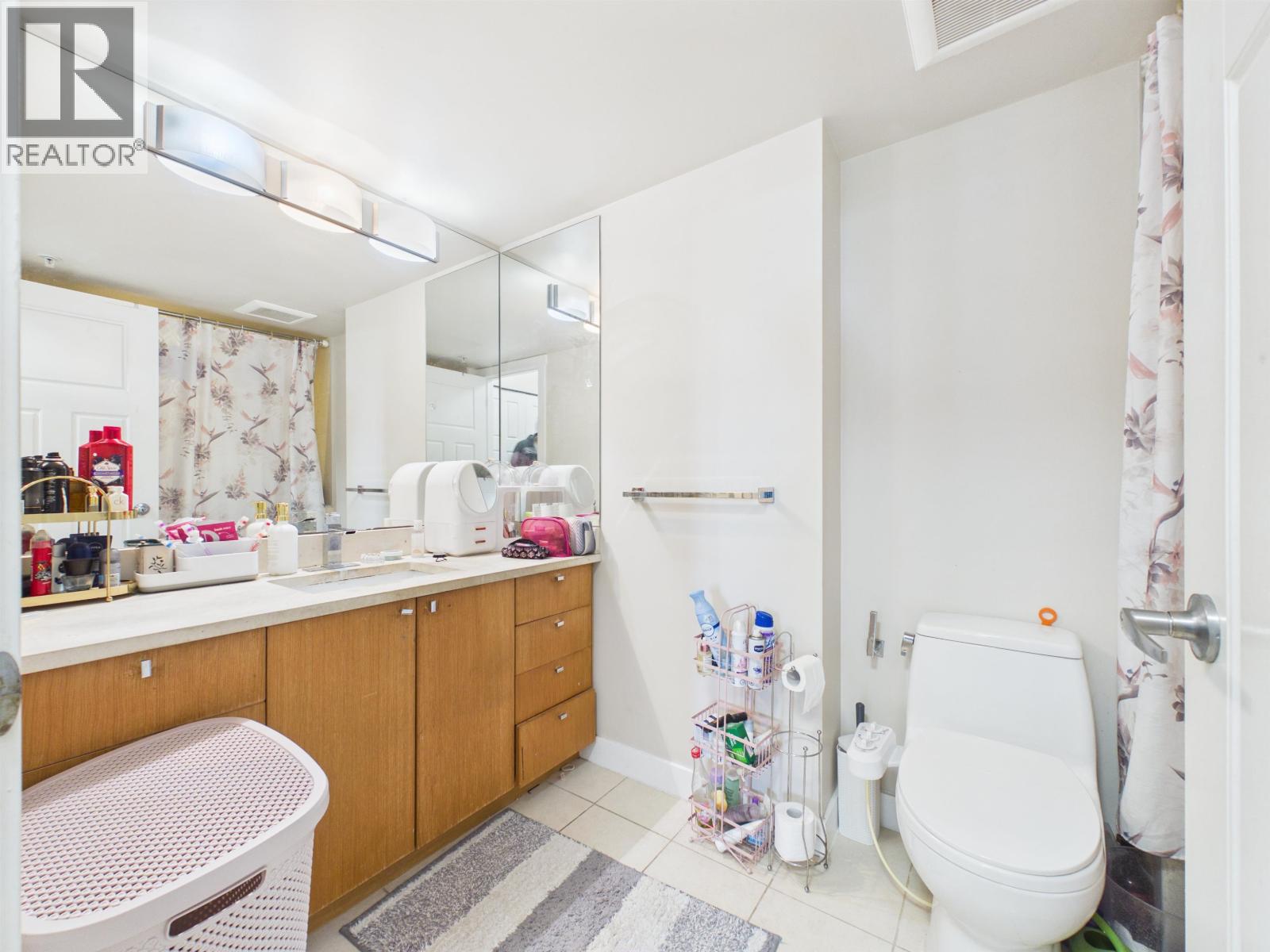 807 2978 Glen Drive, Coquitlam, British Columbia  V3B 0C3 - Photo 17 - R3121219