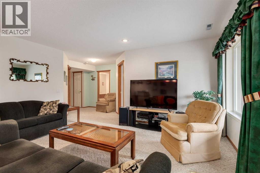 24 Sunmeadows Court SE, Calgary, Alberta  T2X 3H5 - Photo 28 - A2308048
