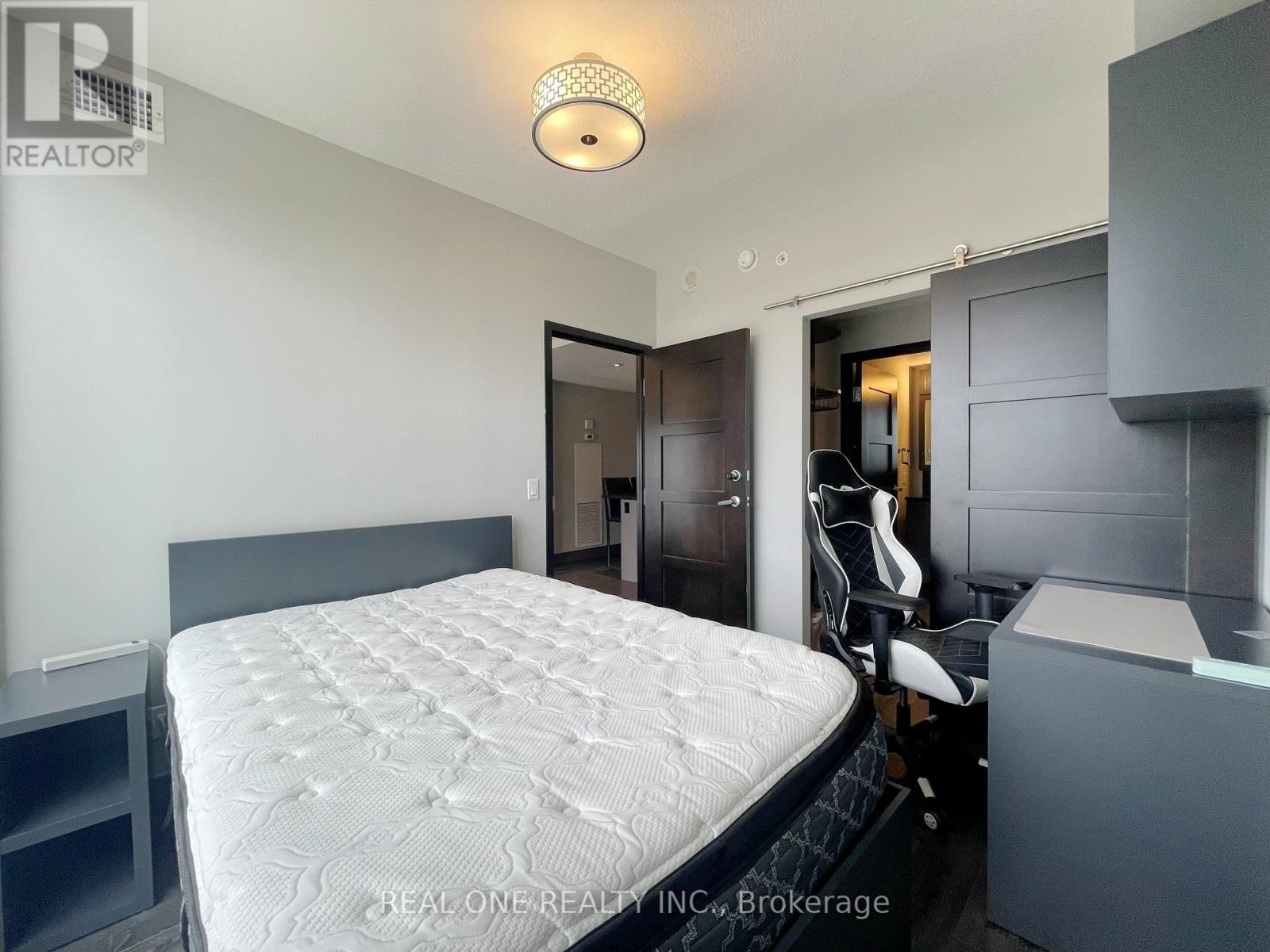 S2001 - 330 Phillip Street, Waterloo, Ontario  N2L 3W9 - Photo 10 - X12946624