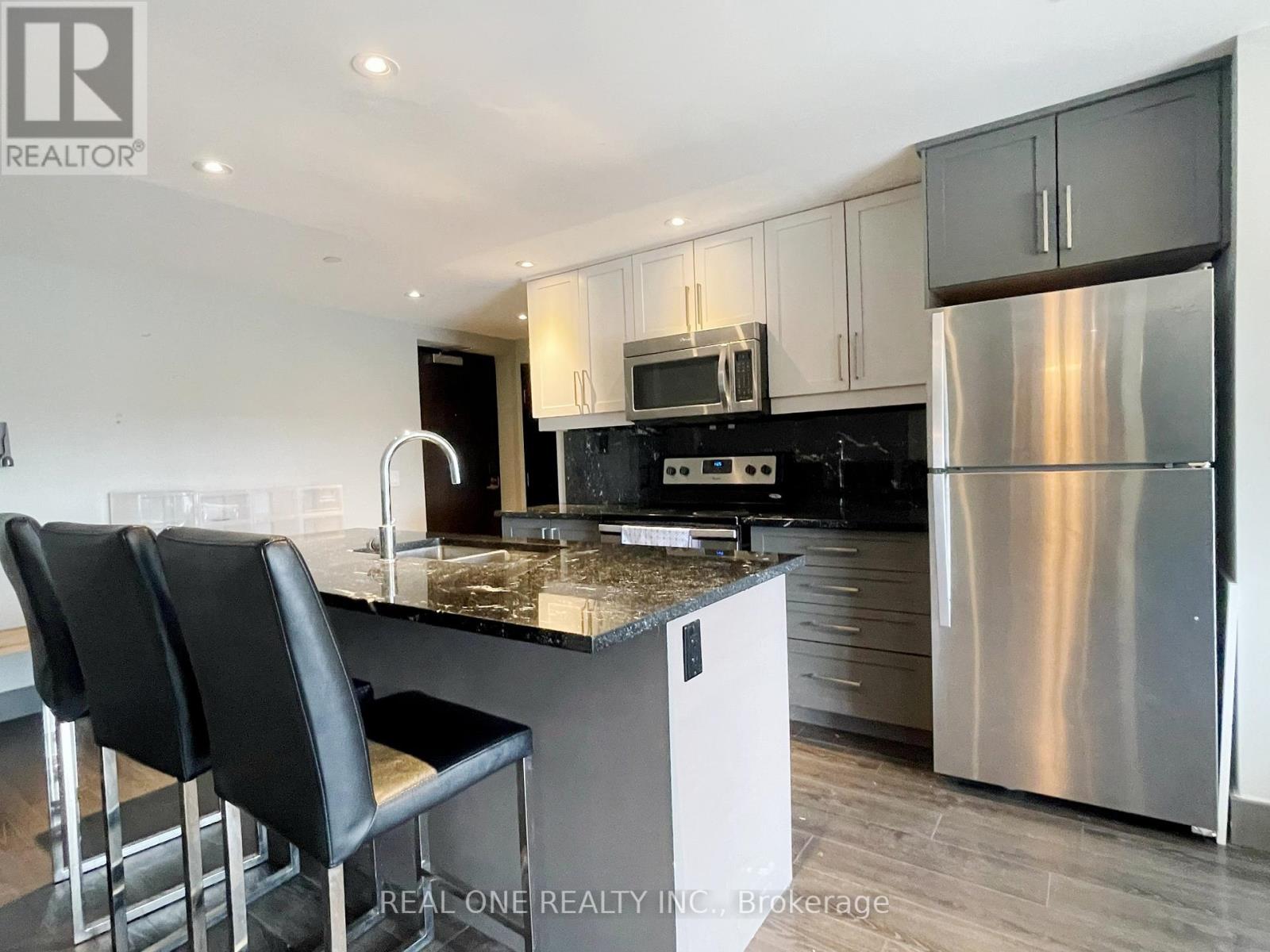 S2001 - 330 Phillip Street, Waterloo, Ontario  N2L 3W9 - Photo 5 - X12946624