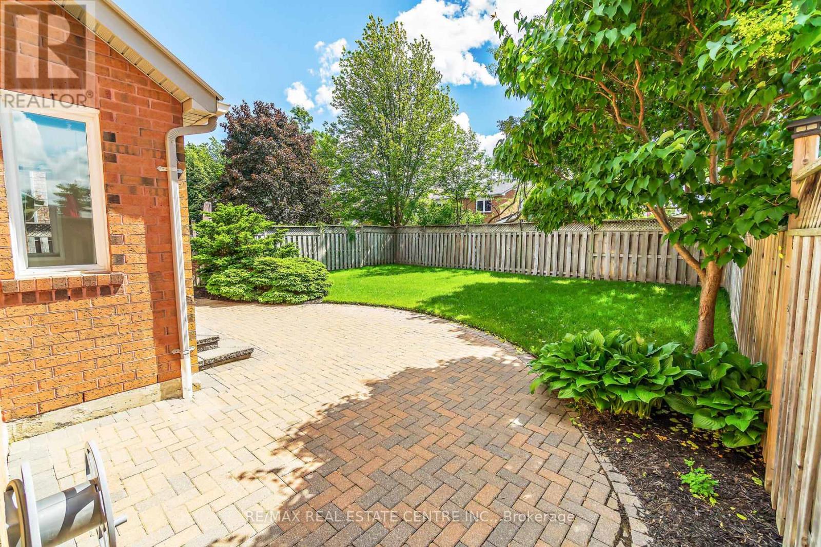 7 Curry Crescent, Halton Hills, Ontario  L7G 5L4 - Photo 30 - W13099600