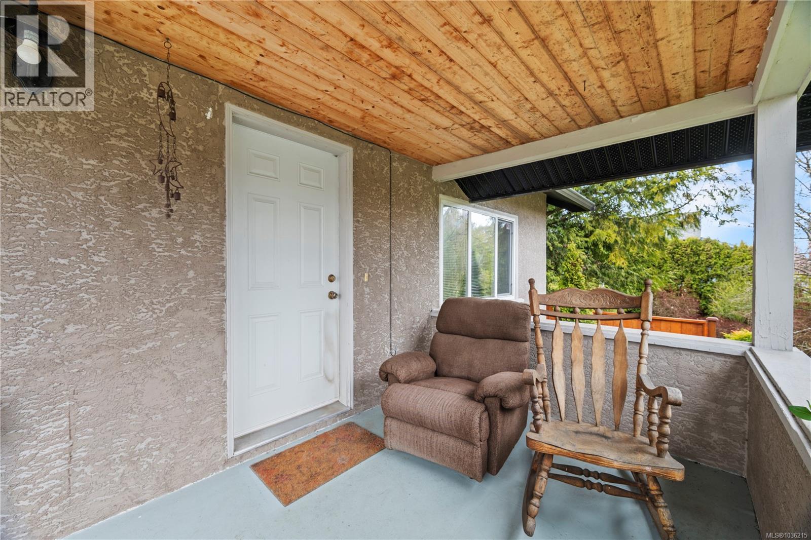 2614 Scott St, Victoria, British Columbia  V8R 4H9 - Photo 5 - 1036215