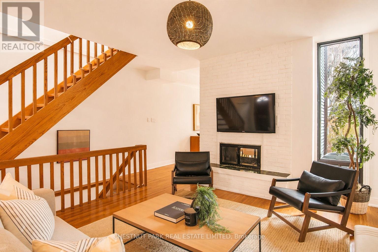 25 Bishop Street, Toronto, Ontario  M5R 1N3 - Photo 12 - C13100168