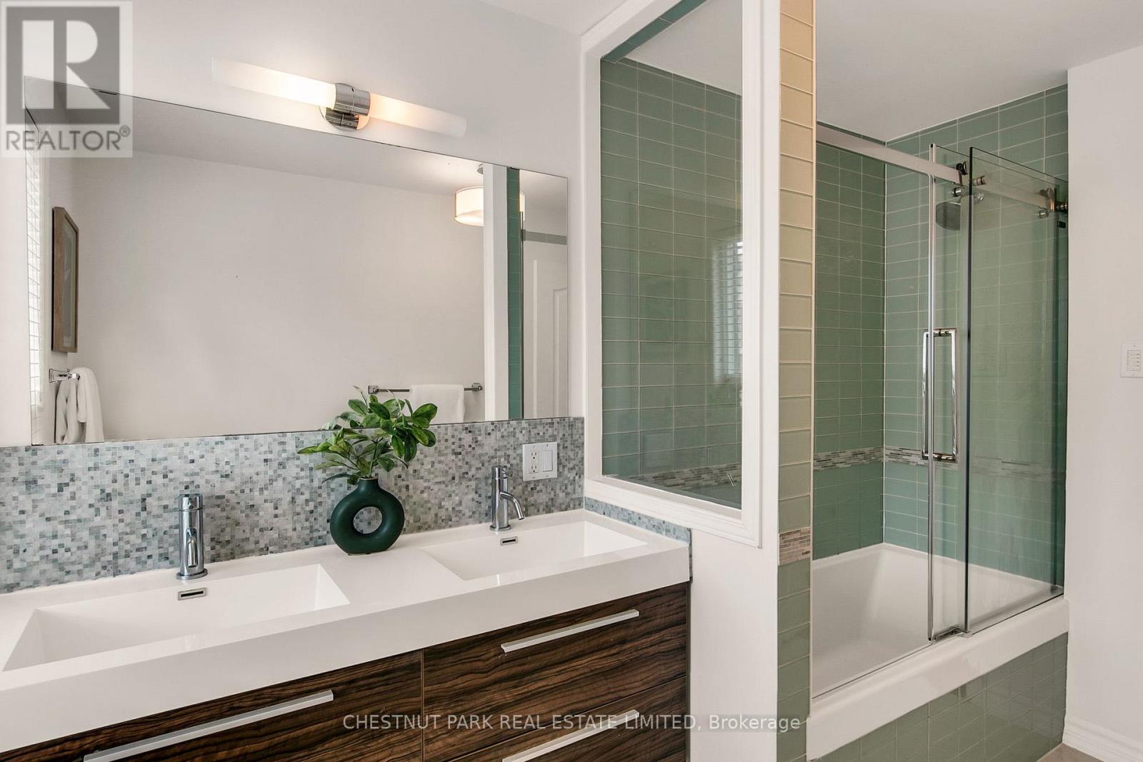 25 Bishop Street, Toronto, Ontario  M5R 1N3 - Photo 33 - C13100168