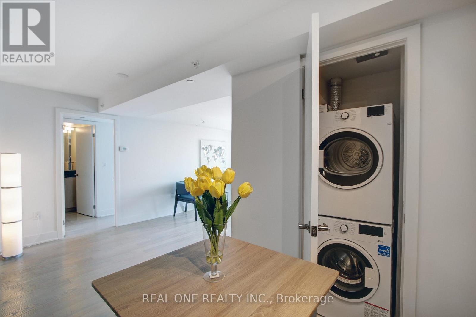 2313 - 955 Bay Street, Toronto, Ontario  M5S 2A2 - Photo 10 - C13100190