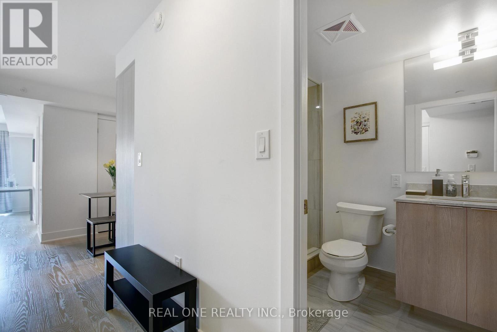 2313 - 955 Bay Street, Toronto, Ontario  M5S 2A2 - Photo 3 - C13100190