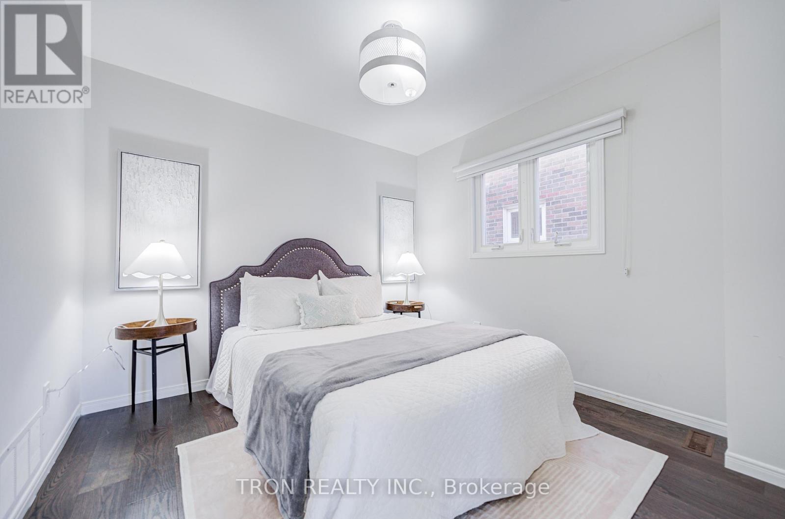 256 Alexmuir Boulevard, Toronto, Ontario  M1V 1T7 - Photo 18 - E13100220