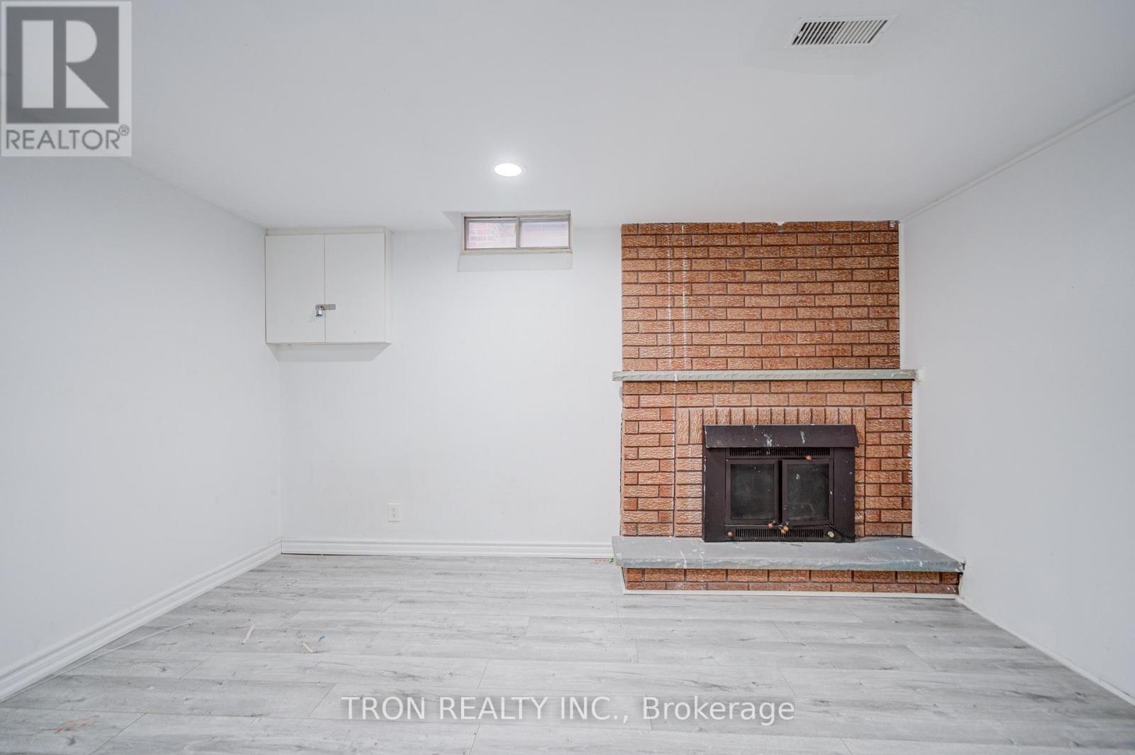 256 Alexmuir Boulevard, Toronto, Ontario  M1V 1T7 - Photo 35 - E13100220