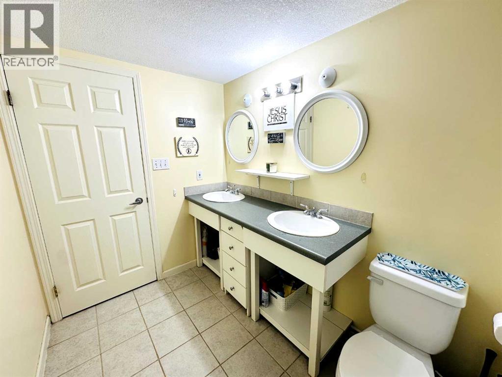 1105 19 Street, Wainwright, Alberta  T9W 1V1 - Photo 38 - A2308361
