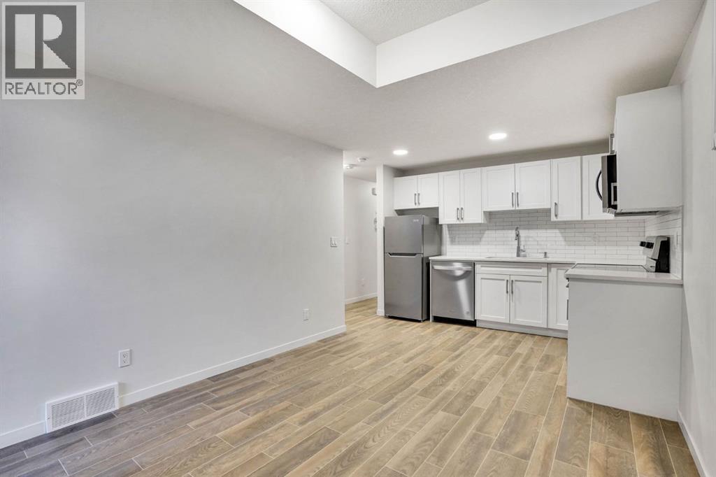 137 Seton Villas Se, Calgary, Alberta  T3M 3L8 - Photo 38 - A2295525