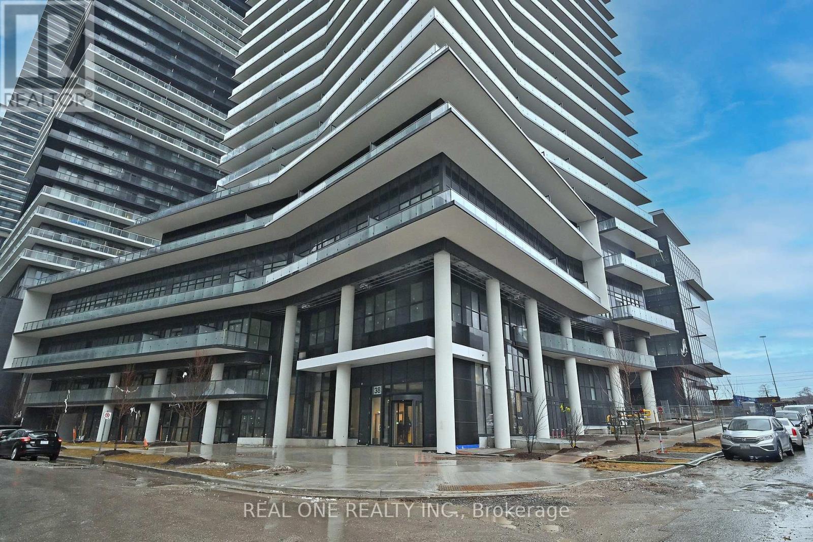 1005 - 38 Annie Craig Drive, Toronto (Mimico), Ontario  M8V 0G9 - Photo 2 - W13100186