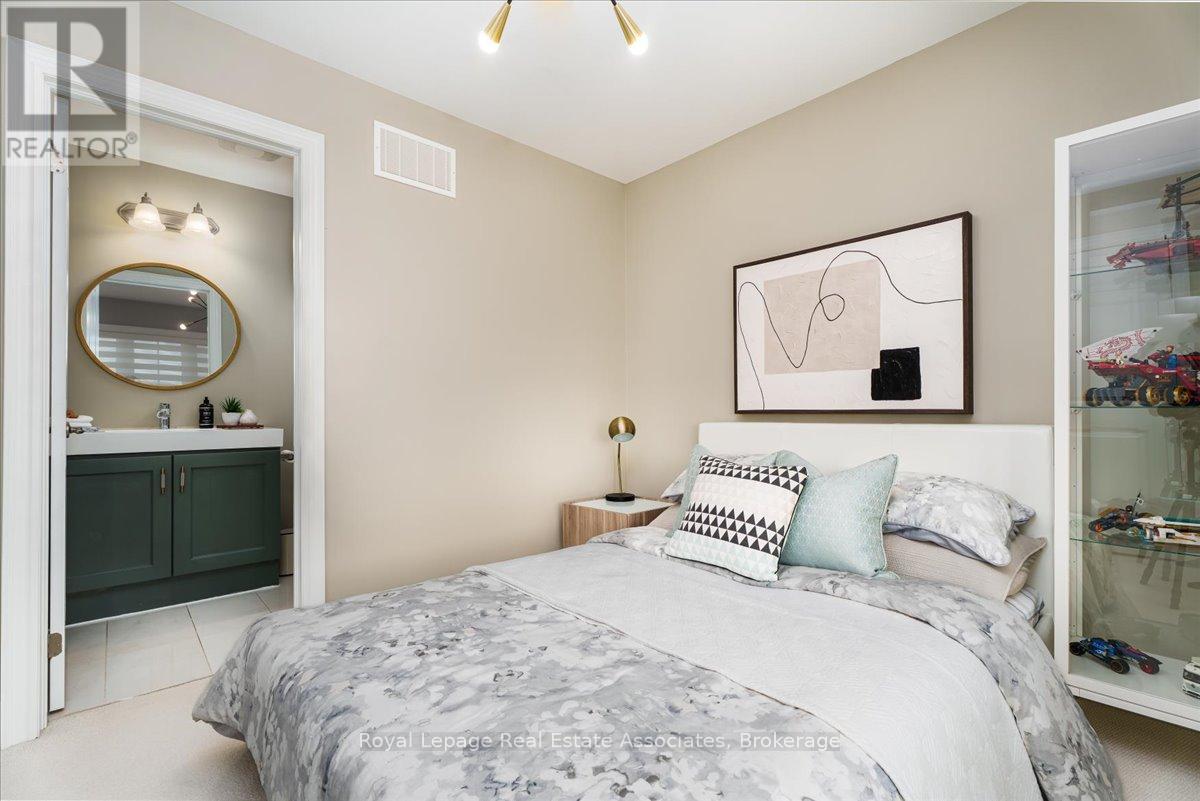 3040 Eberly Woods Drive, Oakville, Ontario  L6M 0T5 - Photo 28 - W13100200