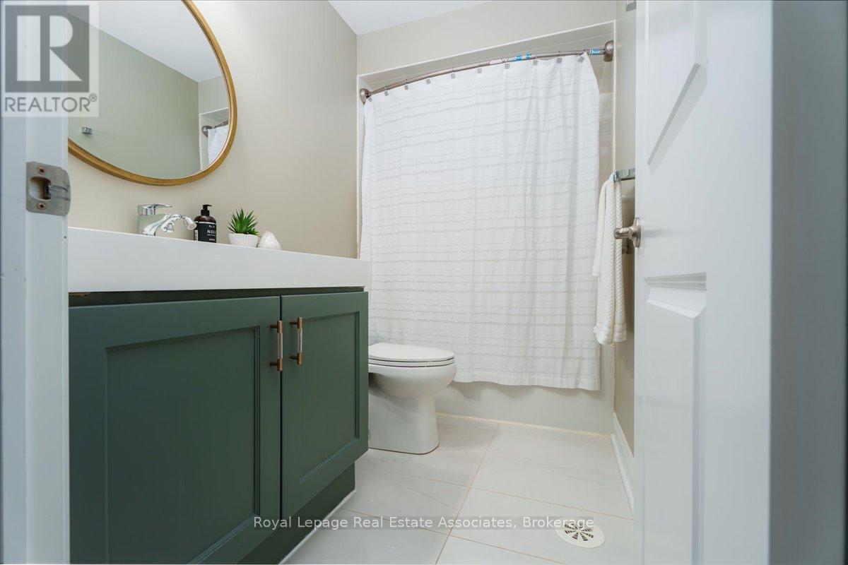 3040 Eberly Woods Drive, Oakville, Ontario  L6M 0T5 - Photo 29 - W13100200