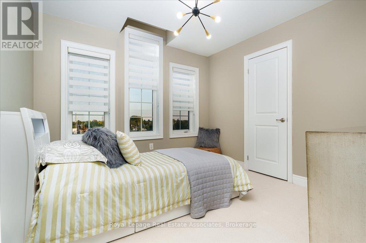 3040 Eberly Woods Drive, Oakville, Ontario  L6M 0T5 - Photo 30 - W13100200