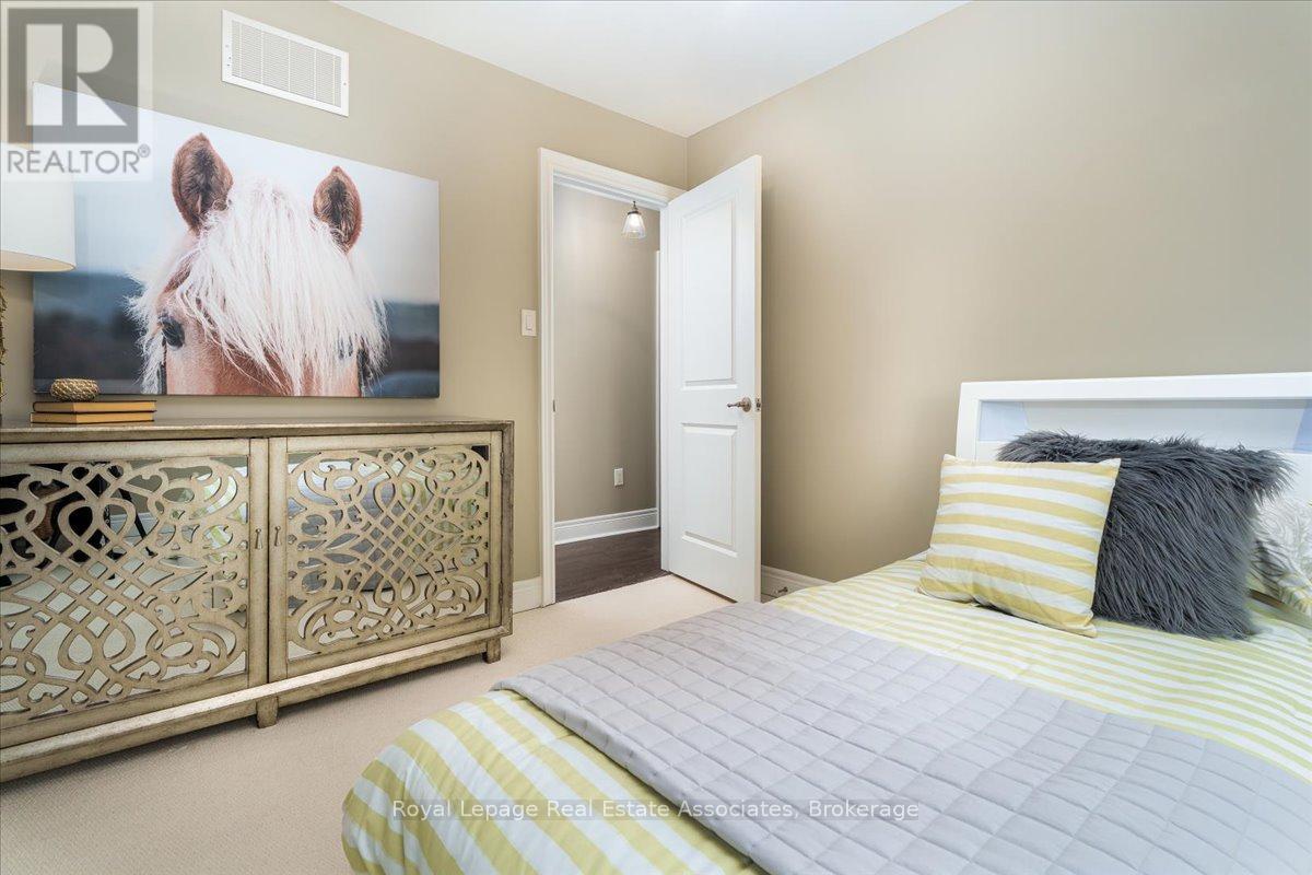 3040 Eberly Woods Drive, Oakville, Ontario  L6M 0T5 - Photo 31 - W13100200