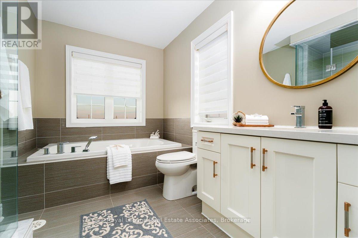 3040 Eberly Woods Drive, Oakville, Ontario  L6M 0T5 - Photo 34 - W13100200