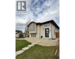 1004 13 Street SE, High River, Alberta