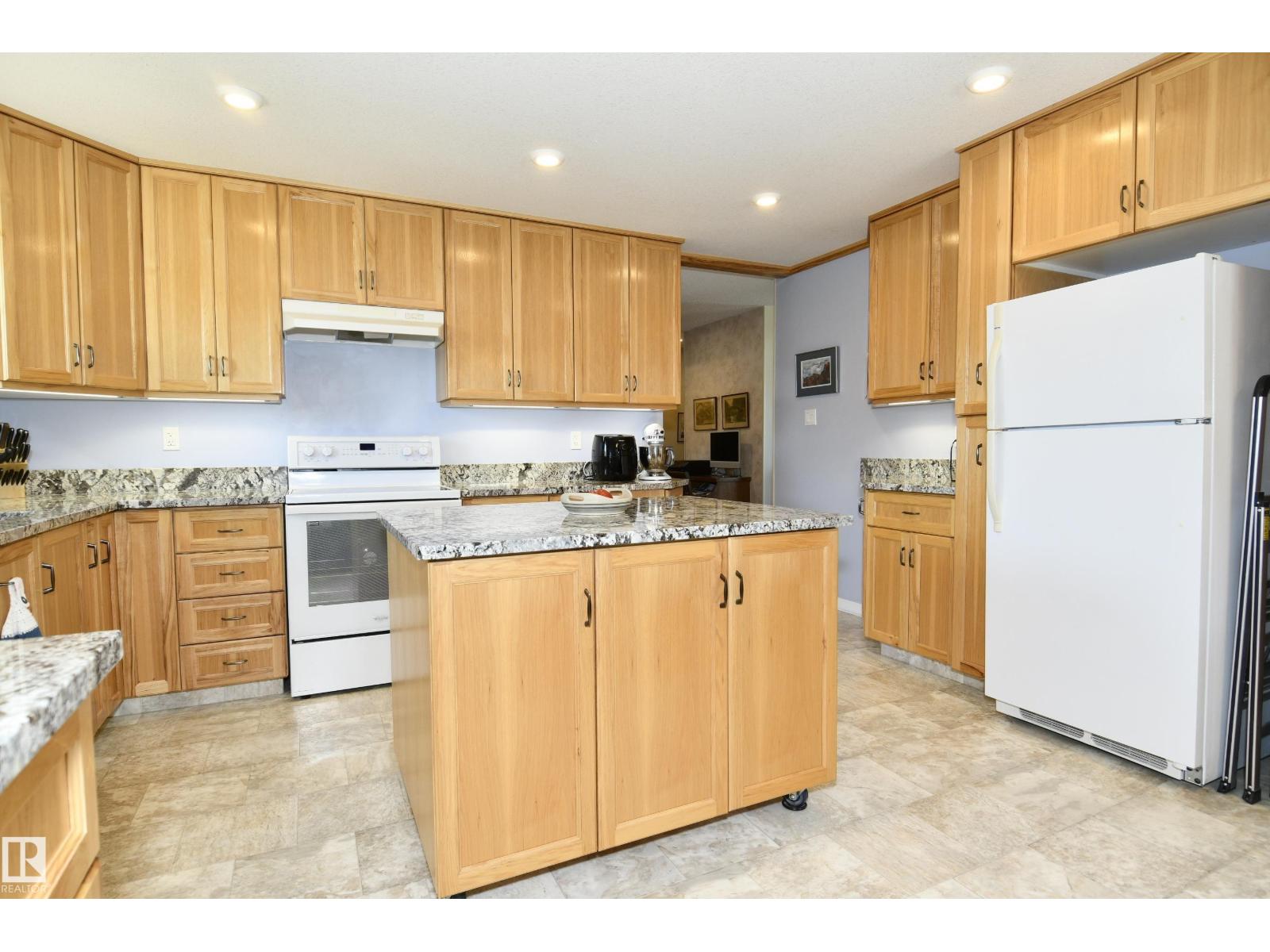 10 Athapaskan Dr, Leduc, Alberta  T9E 4N2 - Photo 11 - E4486446
