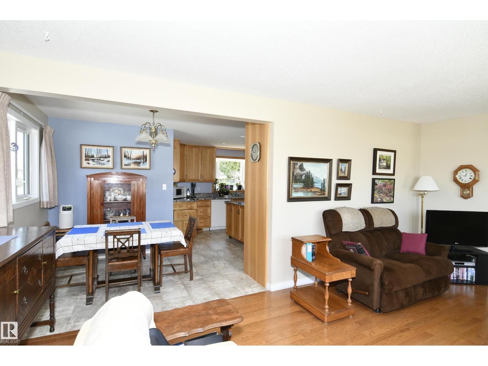 10 Athapaskan Dr, Leduc, Alberta  T9E 4N2 - Photo 7 - E4486446