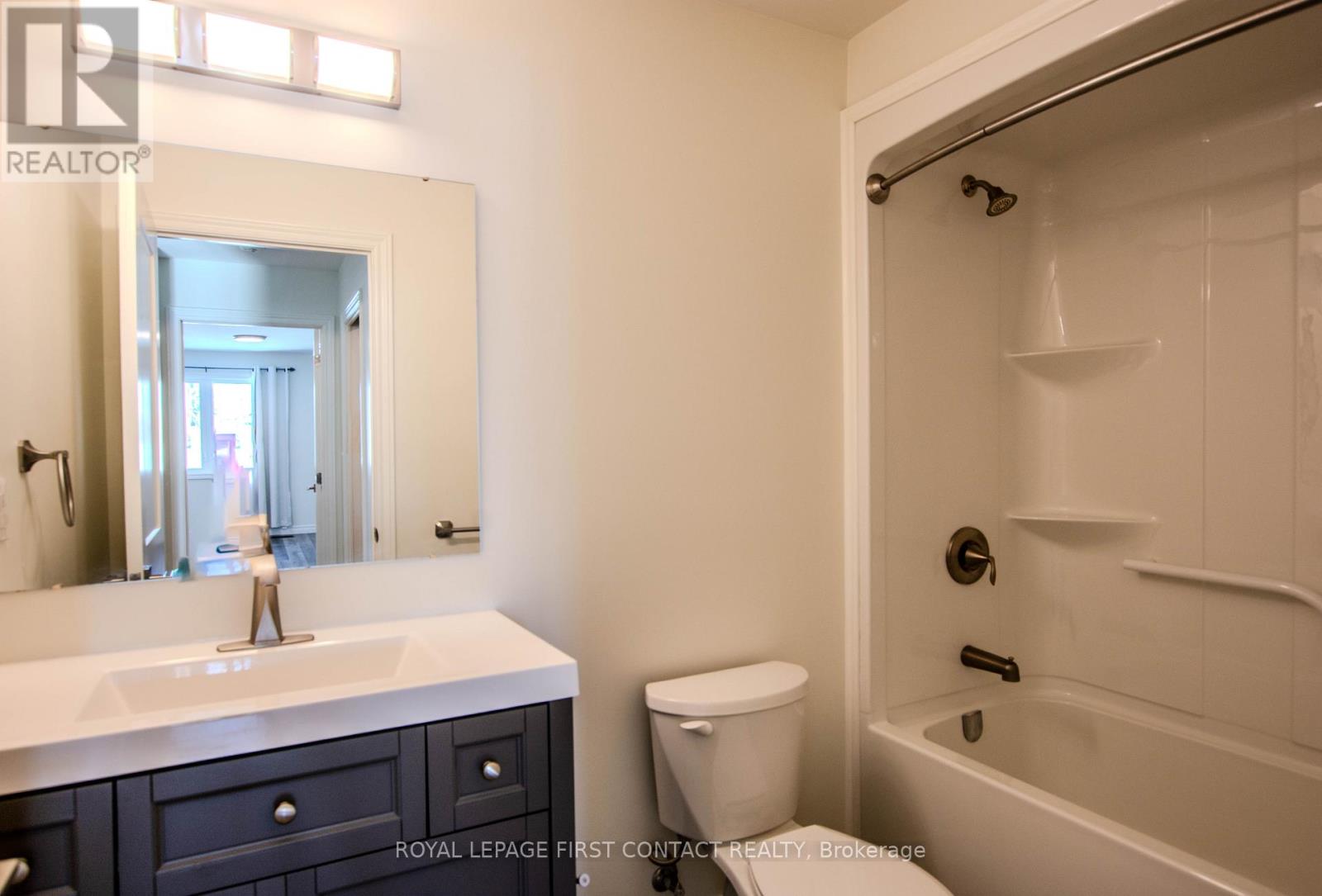 144 Memorial Avenue, Orillia, Ontario  L3C 5X2 - Photo 22 - S13098736