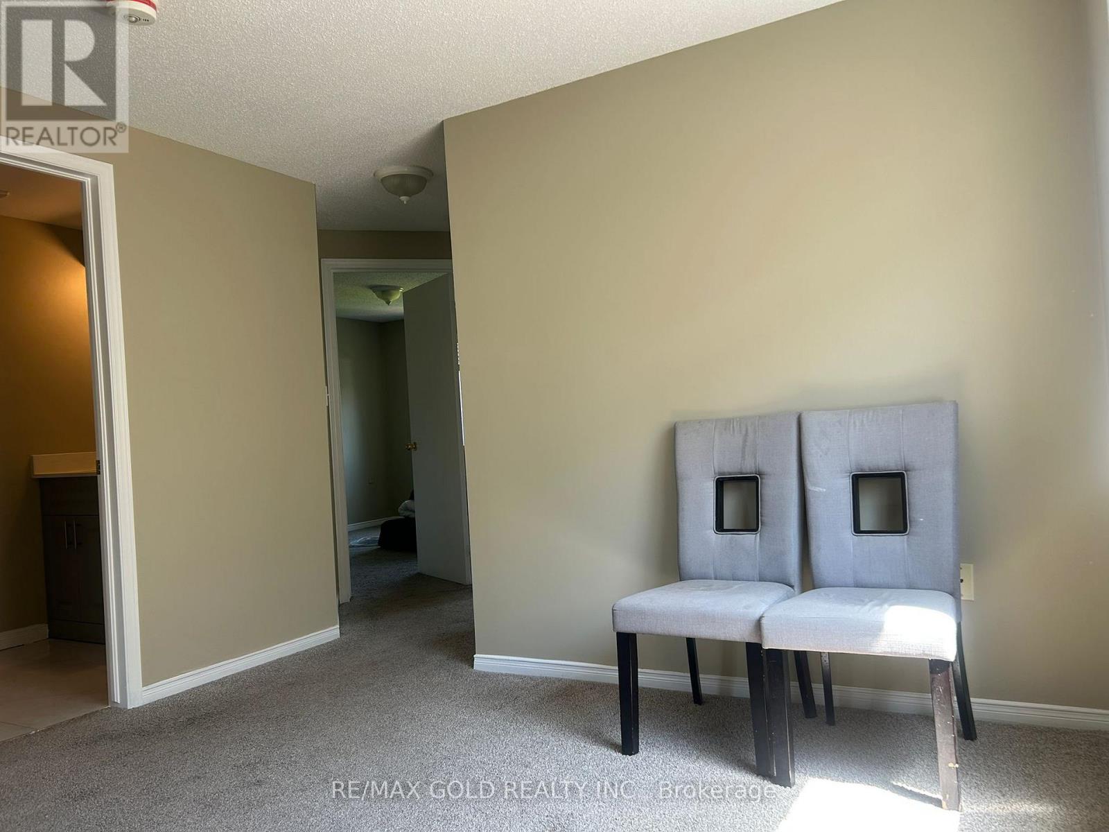 Upper Level - 283 Newport Drive, Cambridge, Ontario  N3H 5T2 - Photo 14 - X13078660