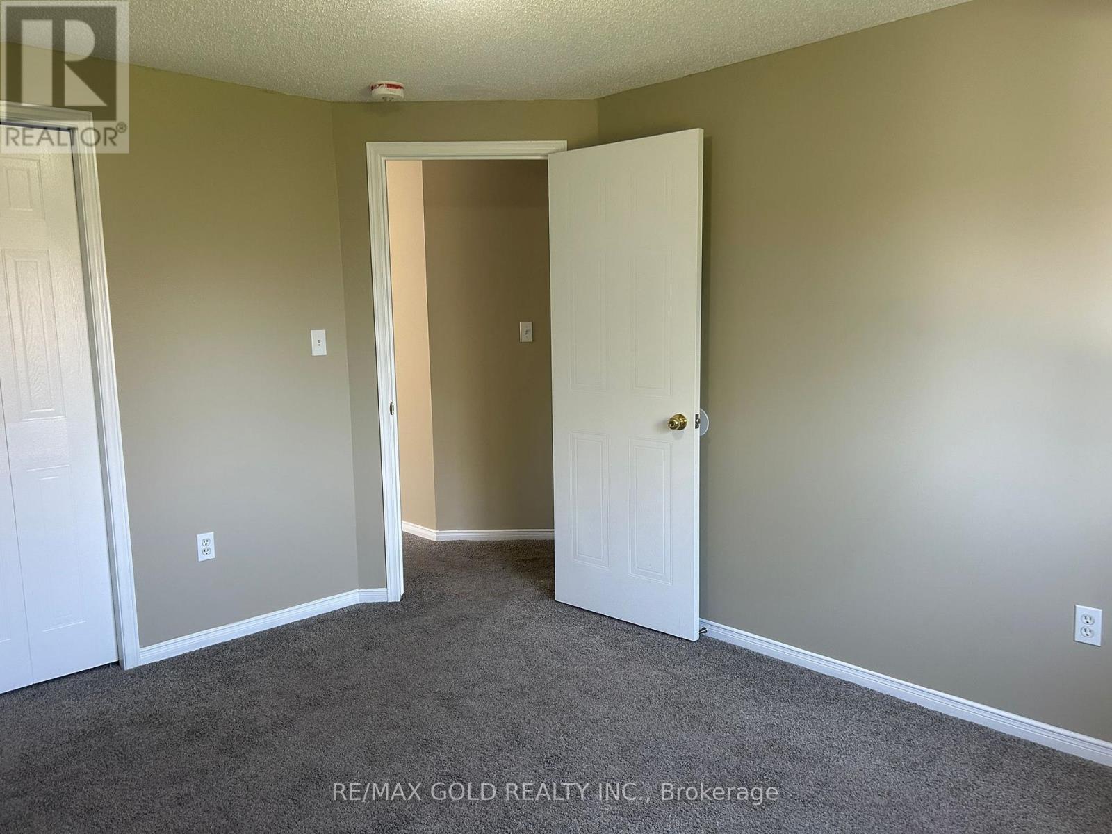Upper Level - 283 Newport Drive, Cambridge, Ontario  N3H 5T2 - Photo 19 - X13078660
