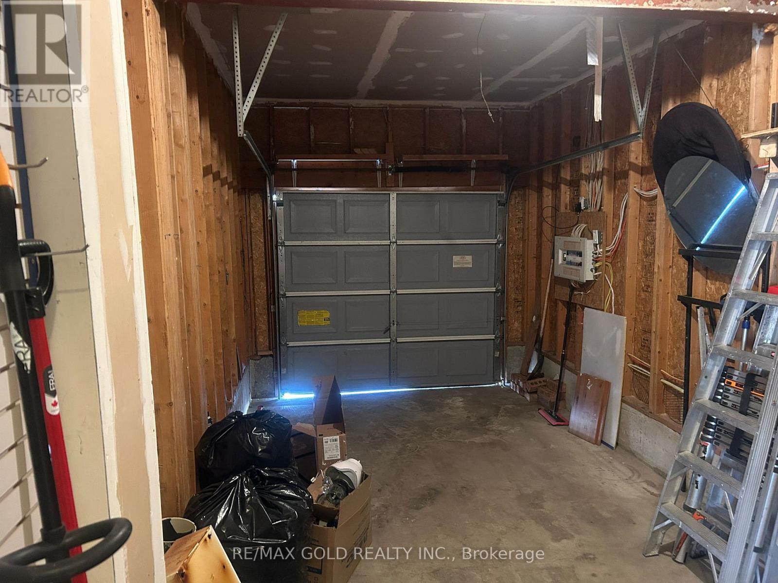 Upper Level - 283 Newport Drive, Cambridge, Ontario  N3H 5T2 - Photo 22 - X13078660