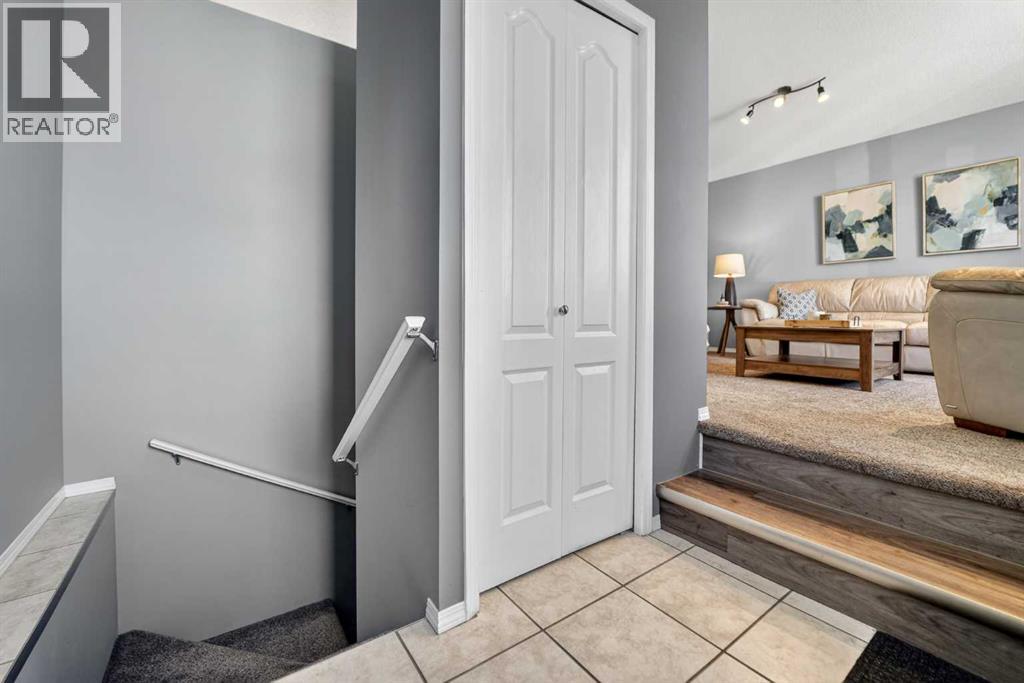 135 Blackfoot Court W, Lethbridge, Alberta  T1K 7W1 - Photo 6 - A2308560