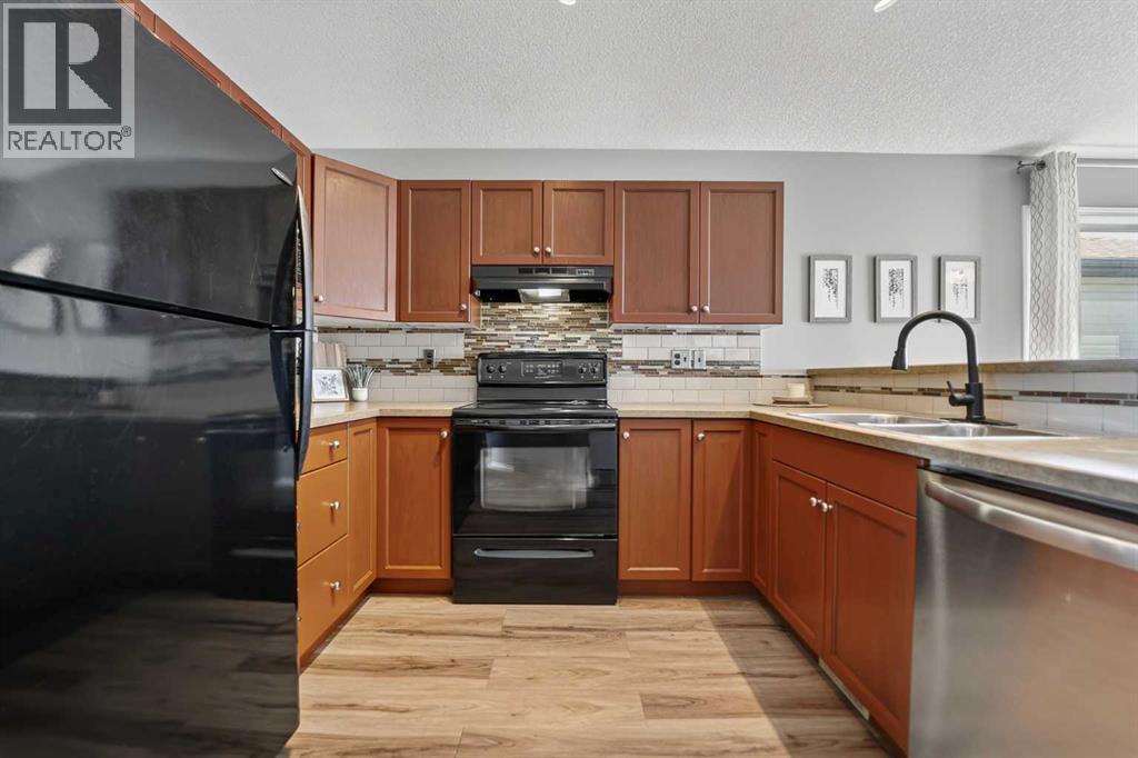 135 Blackfoot Court W, Lethbridge, Alberta  T1K 7W1 - Photo 11 - A2308560