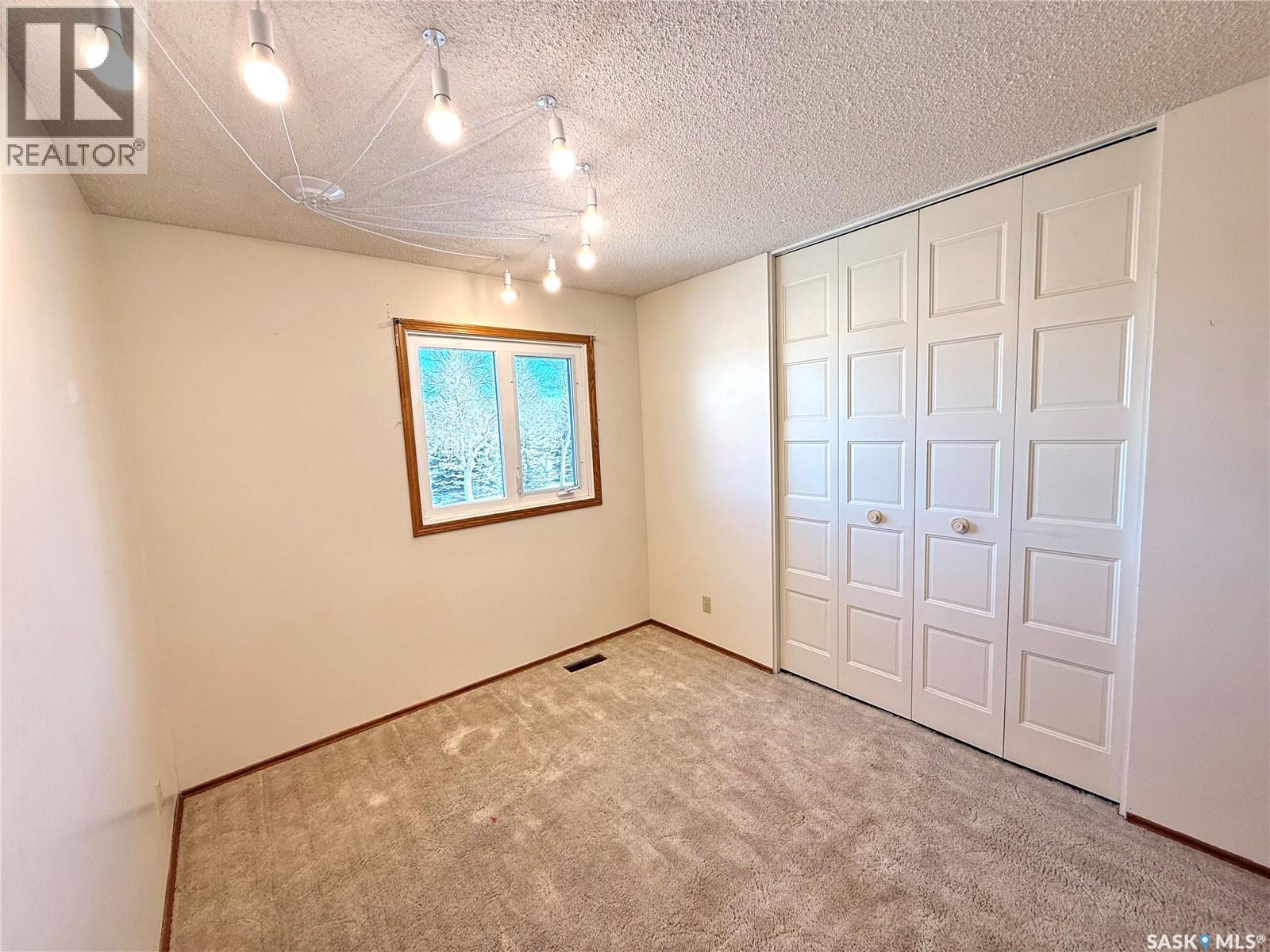 264 Hayes Drive, Swift Current, Saskatchewan  S9H 4H1 - Photo 16 - SK029901