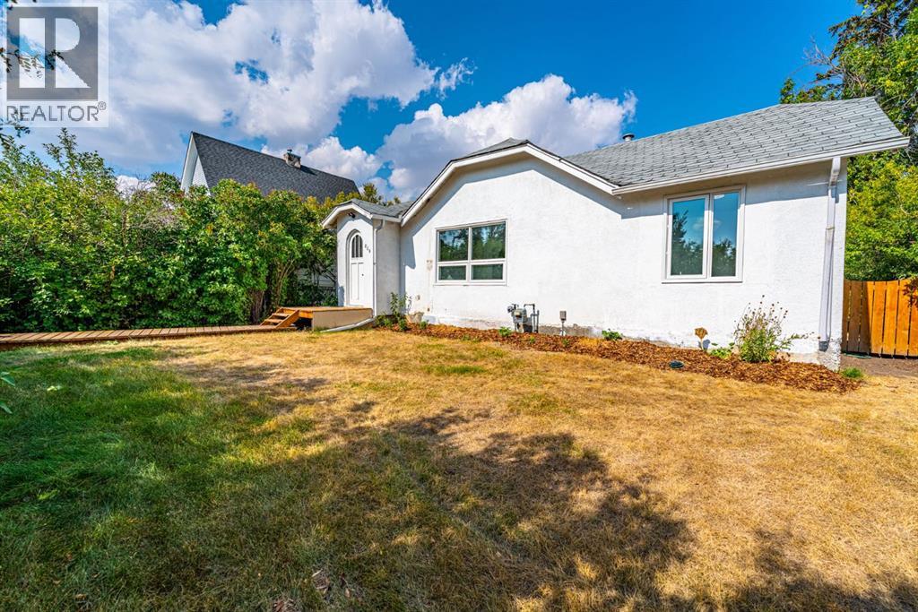 230 4 Avenue Se, High River, Alberta  T1V 1H4 - Photo 2 - A2308962