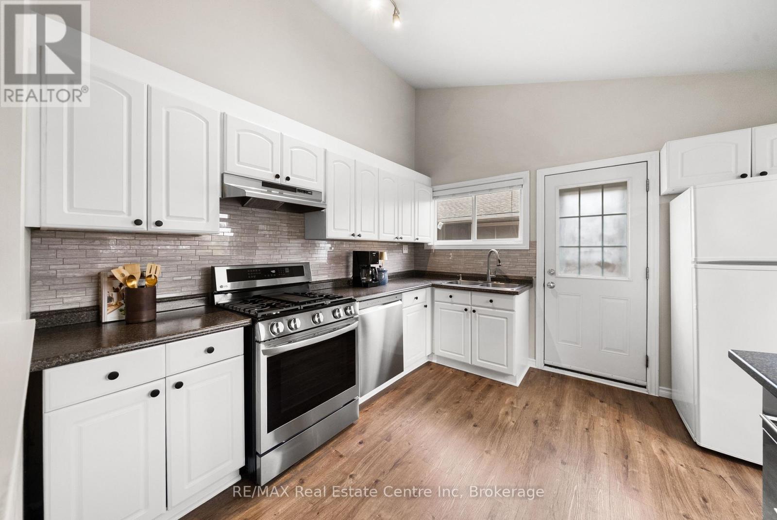 54 Highman Avenue, Cambridge, Ontario  N1R 3L7 - Photo 18 - X13100240