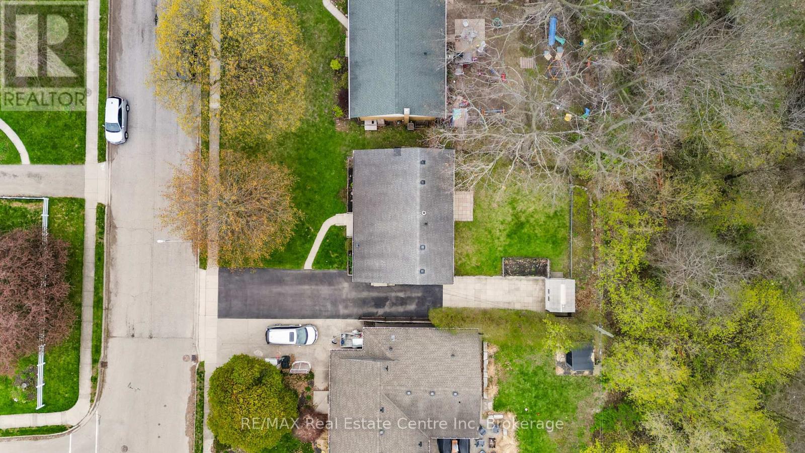 54 Highman Avenue, Cambridge, Ontario  N1R 3L7 - Photo 3 - X13100240