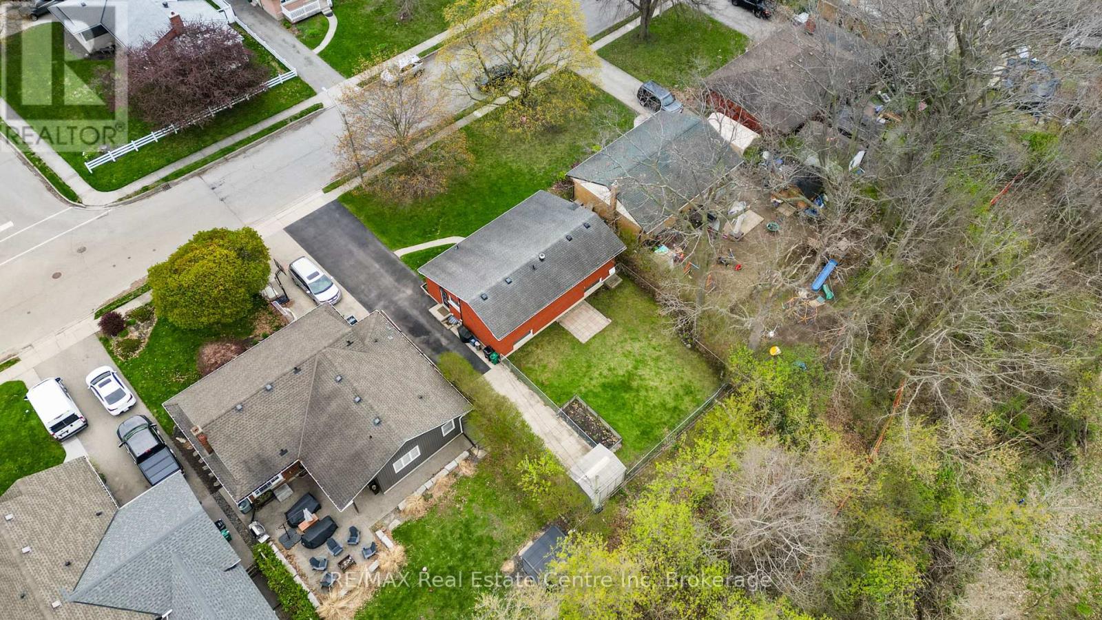54 Highman Avenue, Cambridge, Ontario  N1R 3L7 - Photo 5 - X13100240