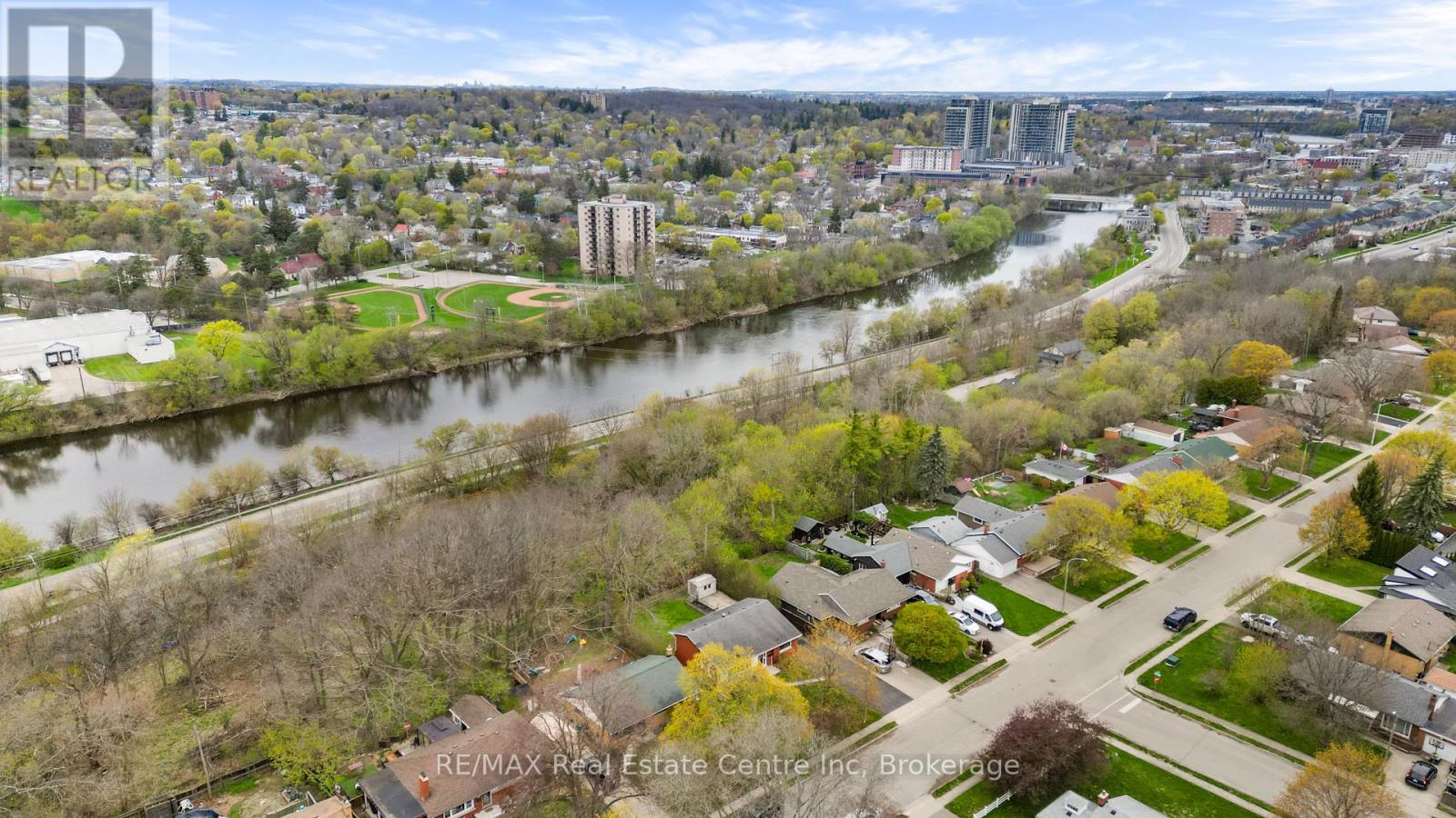 54 Highman Avenue, Cambridge, Ontario  N1R 3L7 - Photo 7 - X13100240