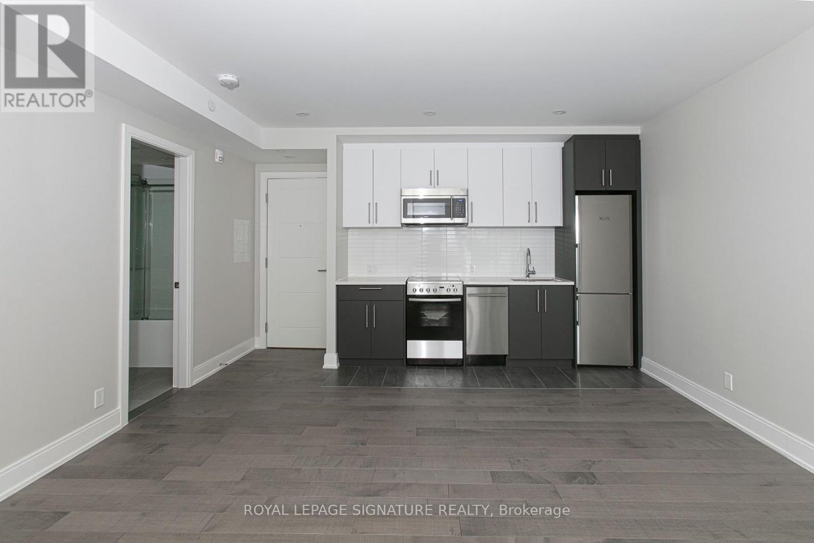 107 - 11 WALMER ROAD, Toronto, Ontario