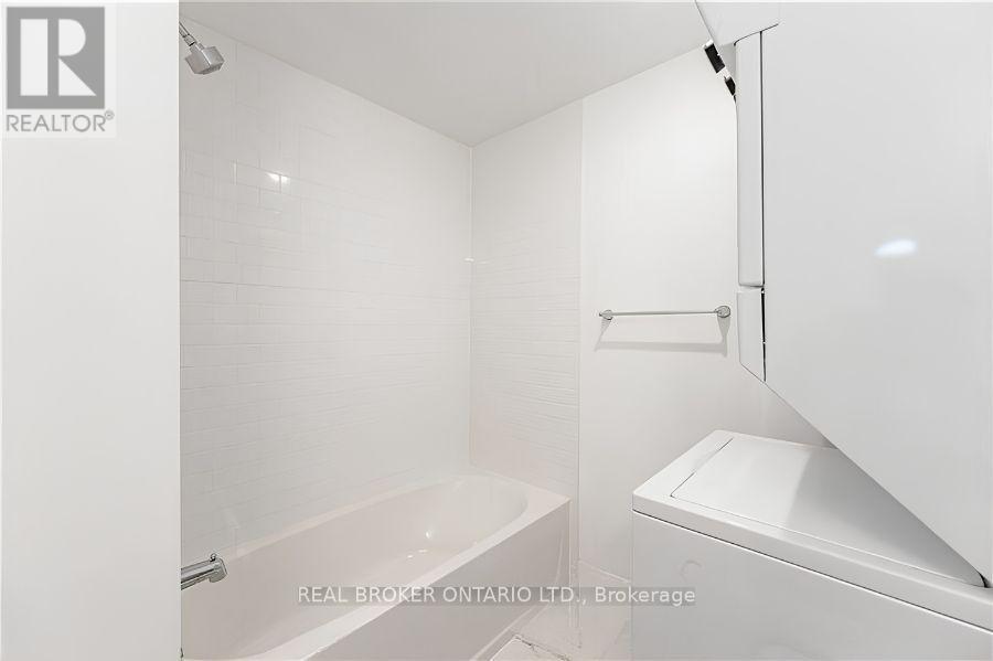 2 - 777 Beach Boulevard, Hamilton, Ontario  L8H 6Y5 - Photo 5 - X13100244