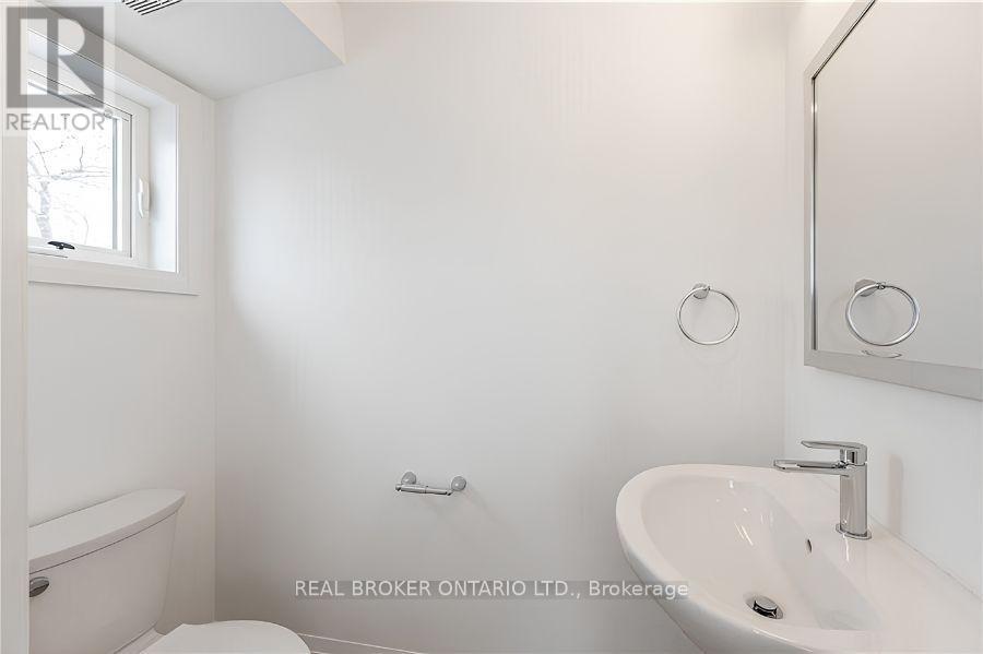 2 - 777 Beach Boulevard, Hamilton, Ontario  L8H 6Y5 - Photo 7 - X13100244