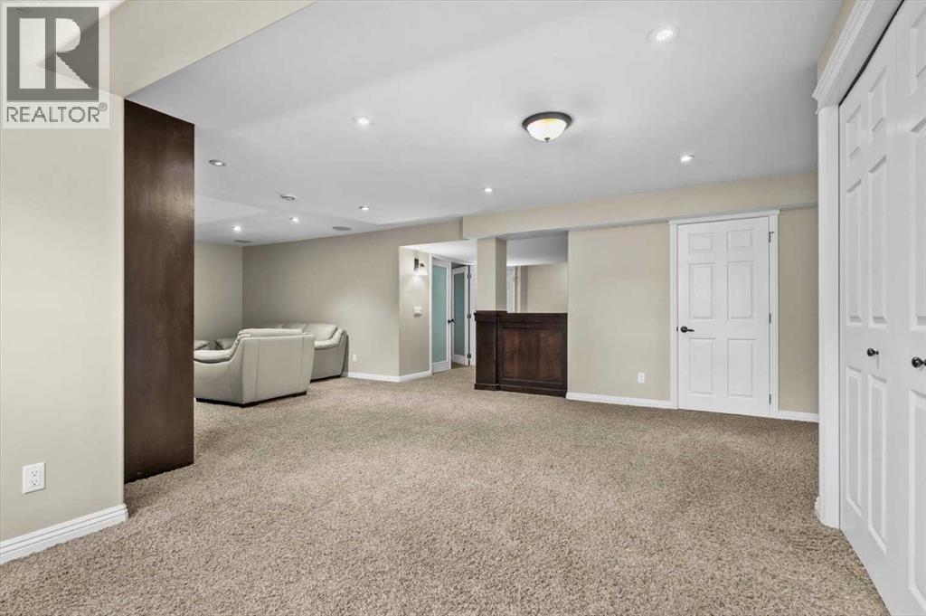 311 Royal Oak Circle NW, Calgary, Alberta  T3G 5L9 - Photo 41 - A2305924